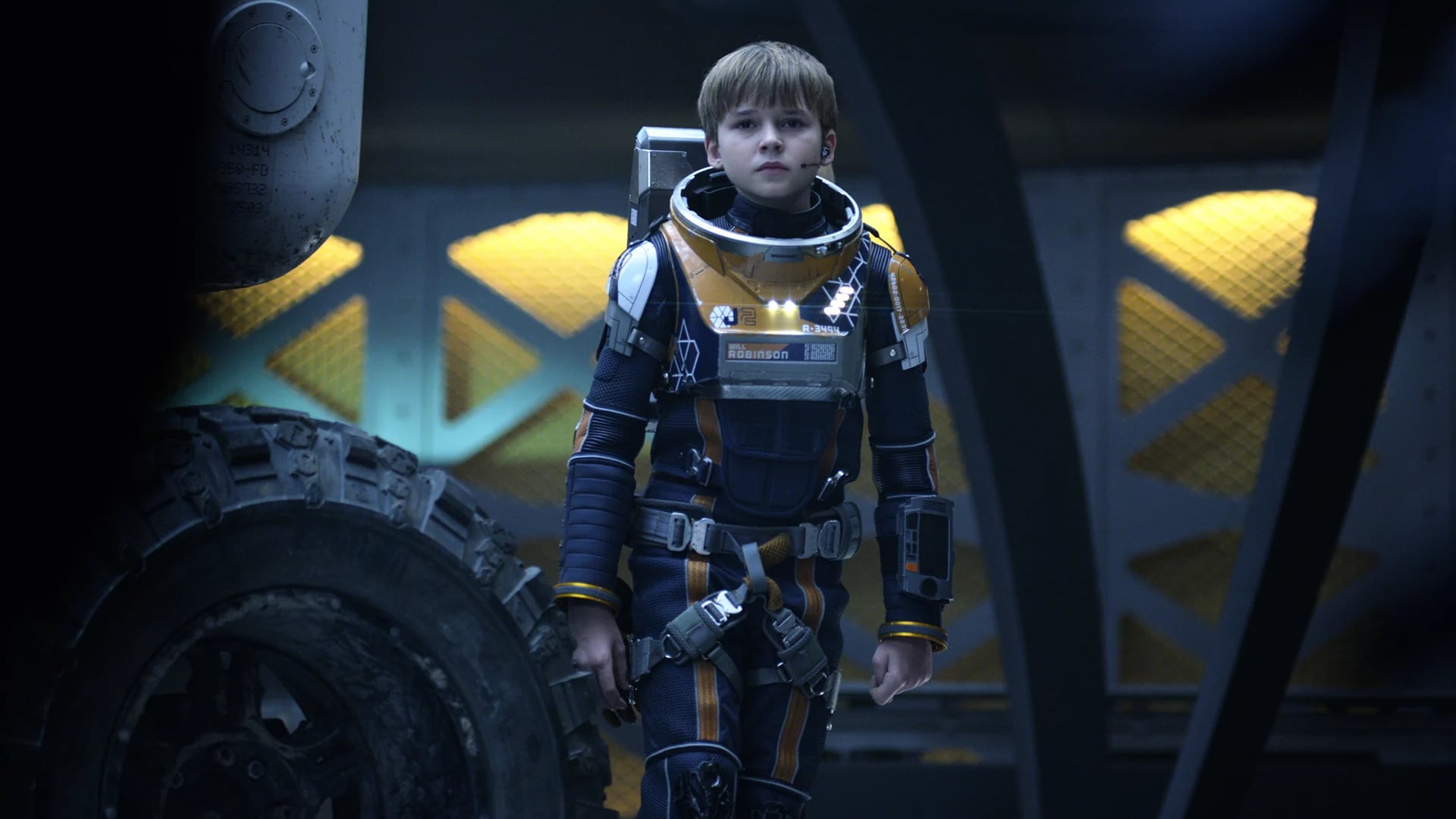 Perdu Dans L'espace Combien De Saison PERDUS DANS L'ESPACE - SAISON 1 (2018) - Horror-ScaryWeb.com