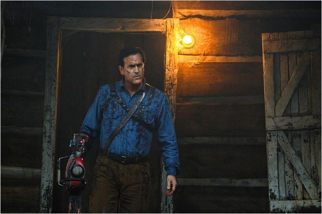 Ash Vs. Evil Dead de Sam Raimi - 2015 / Série - Horreur - Comédie - Gore