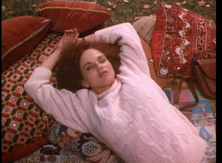 Douce Nuit, Sanglante Nuit 4 - L'initiation (1990)