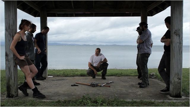 Dead Season de Adam Deyoe - 2012 / Horreur