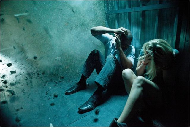 Storage 24 (2012)