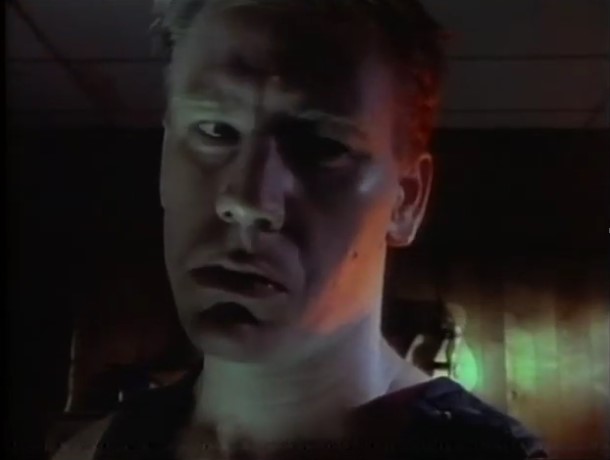 Gun's Eye (1989) 