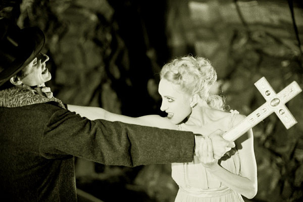 Dracula, Pages Tirées Du Journal D'Une Vierge de Guy Maddin - 2002 / Horreur