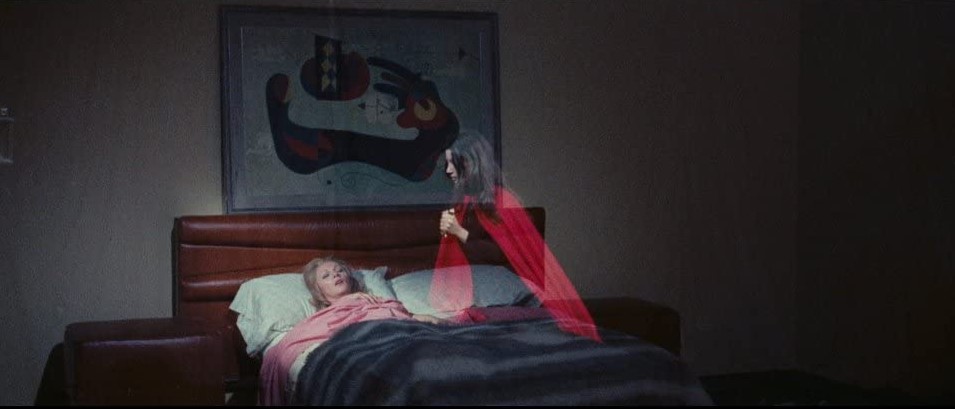 La Dame Rouge Tua 7 Fois (1972) 