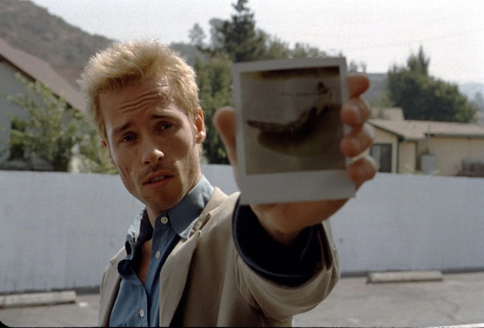 Memento (2000) 