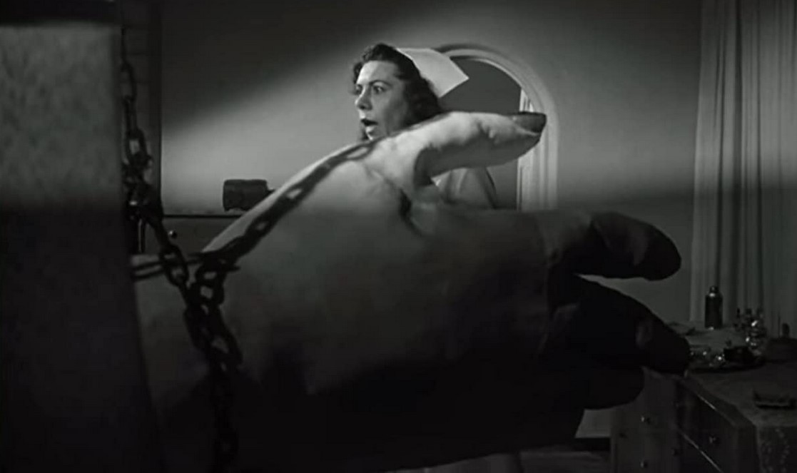 L'Attaque De La Femme De 50 Pieds (1958) 