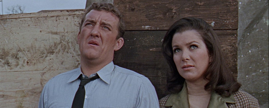 Les Daleks Envahissent la Terre (1966) 