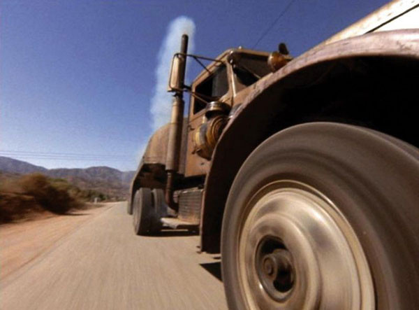 Duel de Steven Spielberg - 1971 / Thriller - Horreur