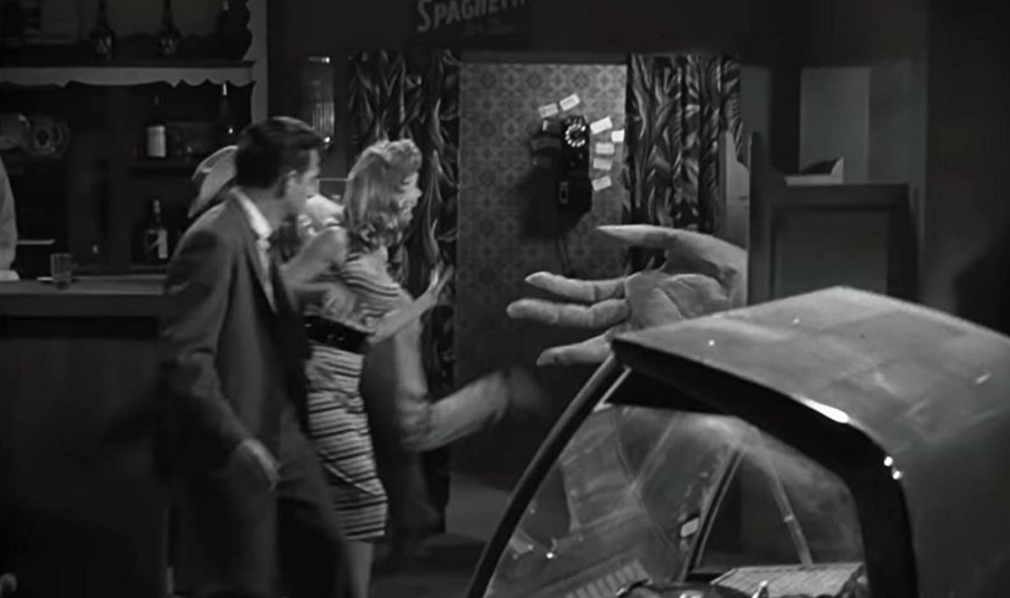 L'Attaque De La Femme De 50 Pieds (1958) 
