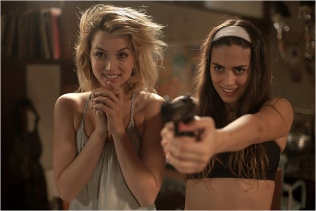 Knock Knock de Eli Roth - 2015