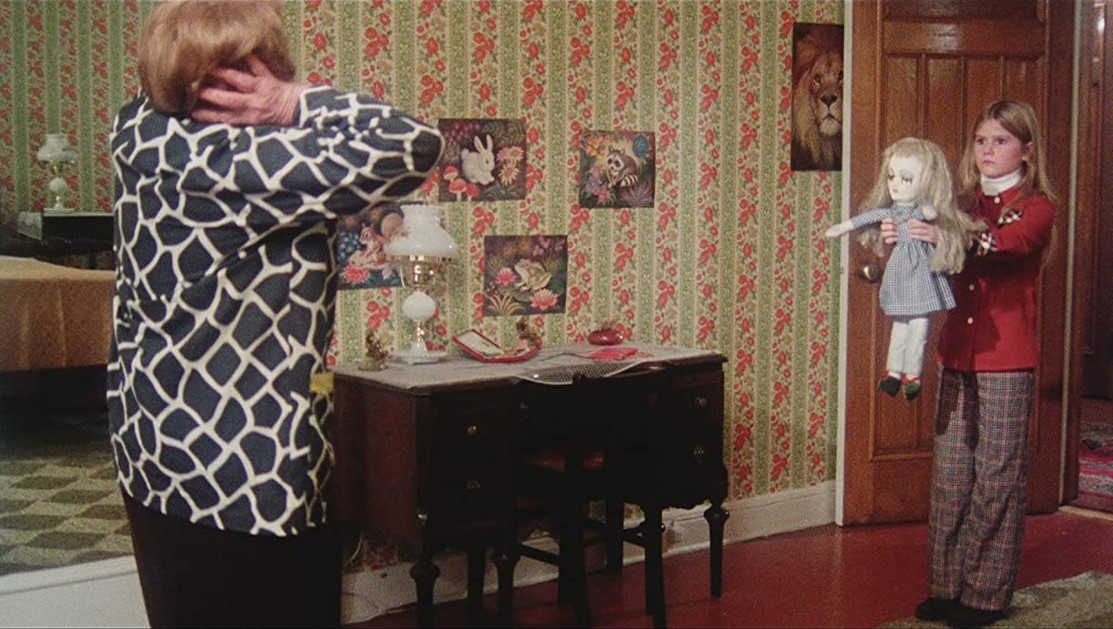 Une Si Gentille Petite Fille ! (1977) 