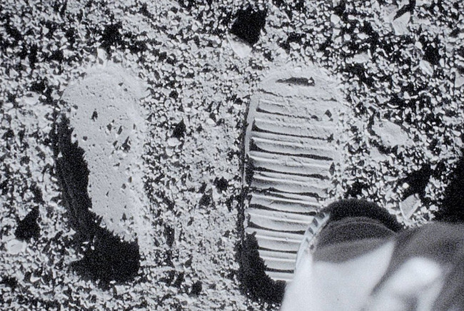 Apollo 18 de Gonzalo Lopez-Gallego - 2011