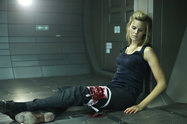 Lock Out (2012) 