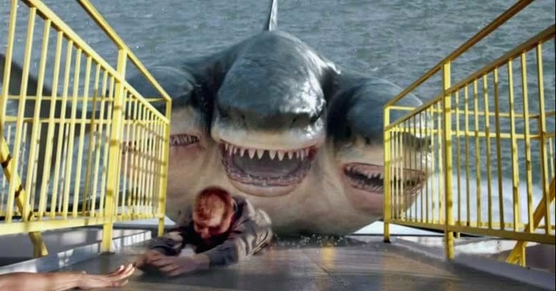 L'Attaque Du Requin À 3 Têtes (2015)