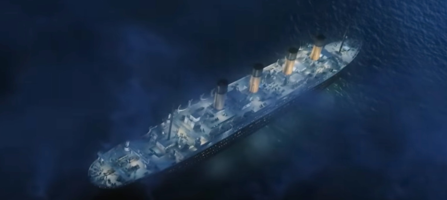 Titanic Rises (2022) 