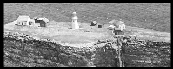 LA MALEDICTION DU PHARE DU ROCHER AUX OISEAUX / Mythes & légendes urbaines 