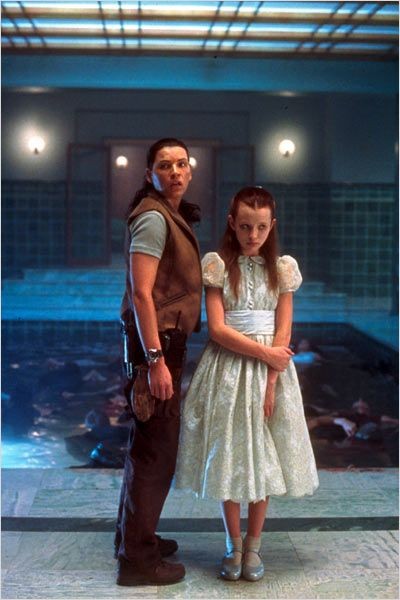 Le Vaisseau De L'Angoisse (2002)  