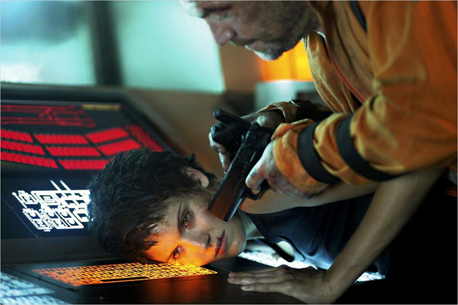 Lock Out (2012)
