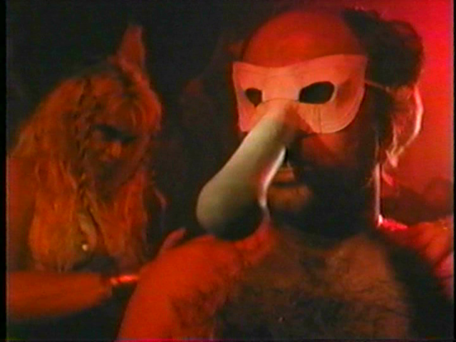Douce Nuit, Sanglante Nuit 4 - L'initiation (1990)