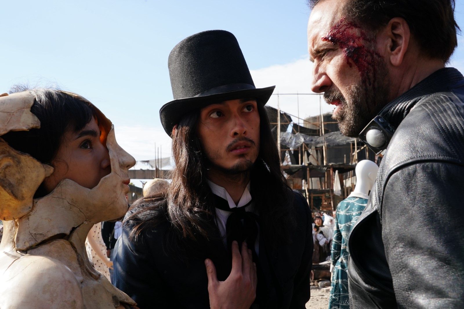 Prisoners Of The Ghostland (2021)