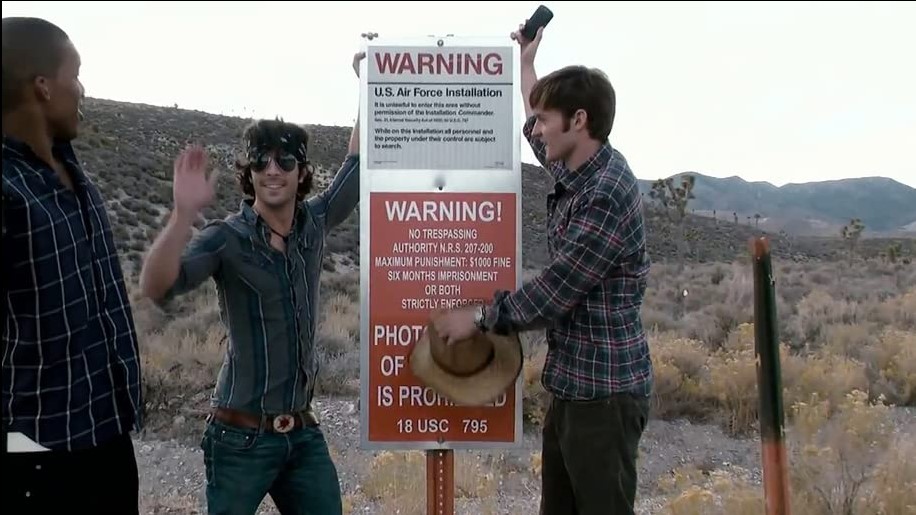 Area 51 (2015)