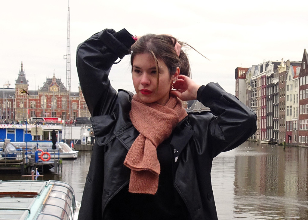 Charlie alpaca scarf neutrall outfit