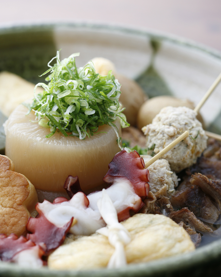 おでん盛り合わせ（3品～）1,010円～