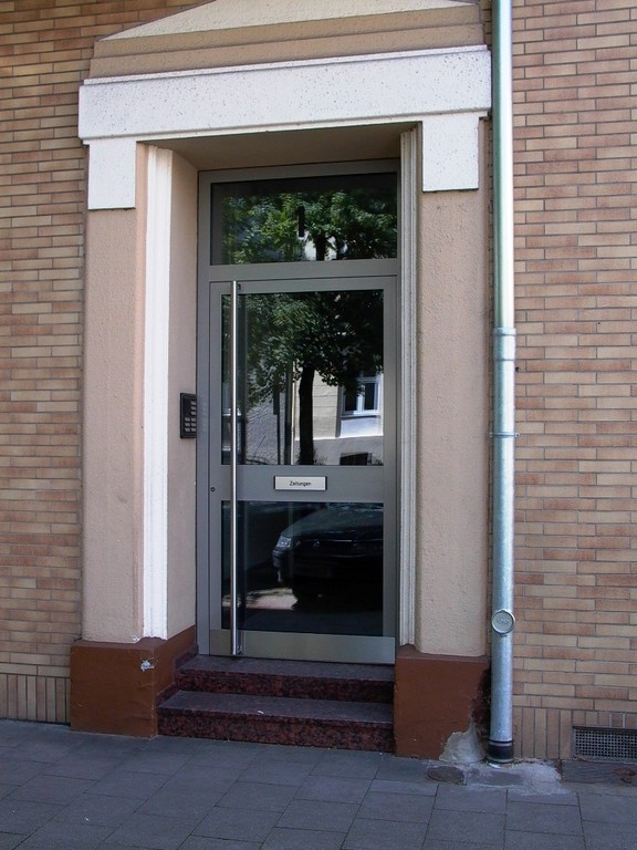 Aluminum Haustür mit einem Briefschlitz für Zeitungen und Werbung