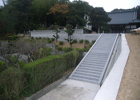 山陽小野田市 お寺　中国産 街影石 石積_1