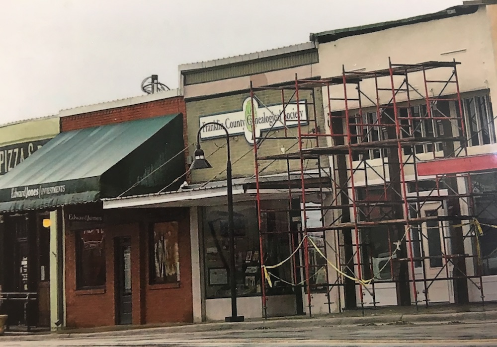 Front of "new" building to the right of the main FCGS building