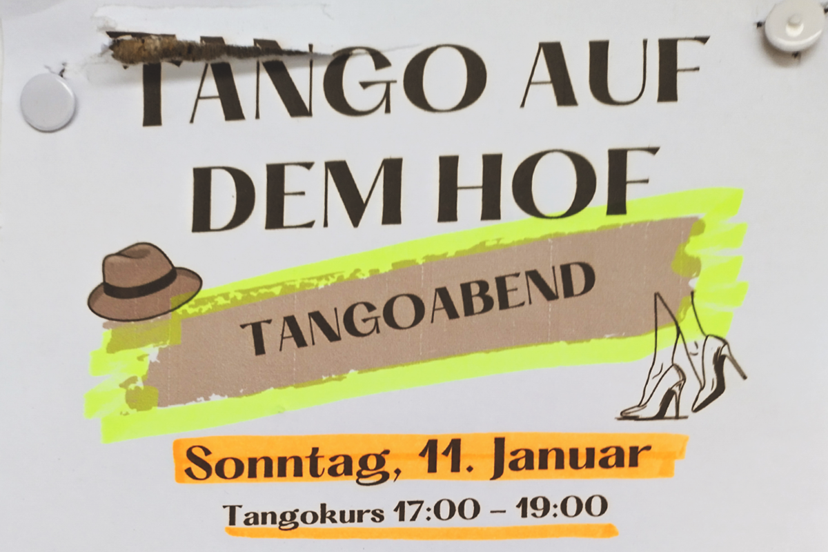 Tango auf dem Hof