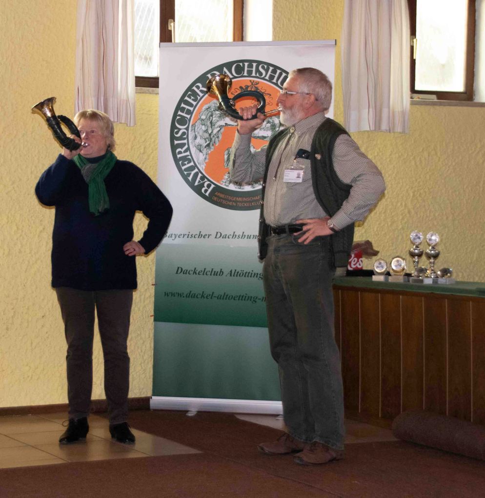 Eröffnung mit dem Jagdhorn 