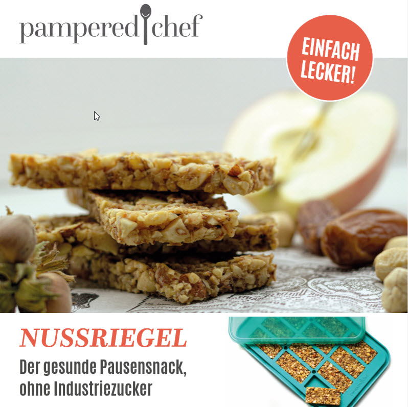 Nussriegel Rezept, der gesunde Pausensnack ohne Industriezucker. 400 g gemischte Nüsse, grob gehackt 1 EL Mehl 2 mittelgroße Äpfel 4 Datteln wahlweise 1-2 TL Honig