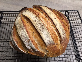 Pampered Chef Alpenroggenbrot aus dem Ofenmeister. Rezept von Beraterin Martina Ziehl mit Pampered Chef. Ofenmeister hier online einkaufen