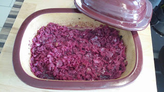 Hach wie einfach kann die Zubereitung von Rotkohl/Rotkraut im Ofenmeister/ehemals Zaubermeister doch sein. Hier erfahren wie es geht