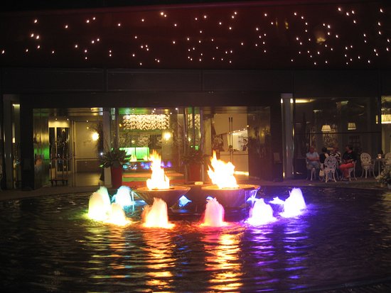 Fontana Hotel Plaza