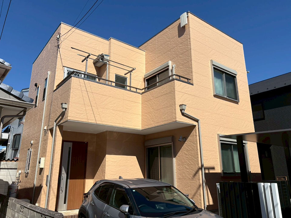 外壁と屋根の塗装事例｜築１６年の一軒家【越谷市御殿町】