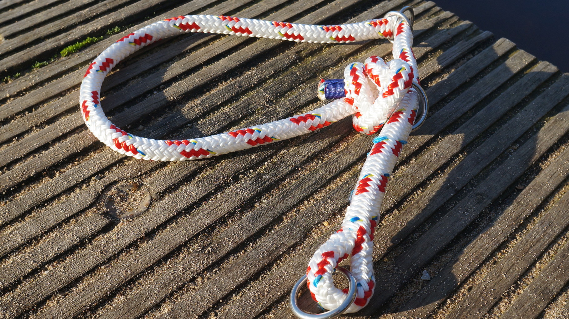 Freestyle-Halsung mit Zugstop, Classic-Line Tradition rot-weiß, 10 mm, diverse Edelstahlringe