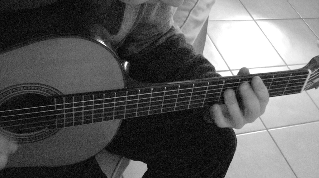 Musicista con chitarra  I dettaglio