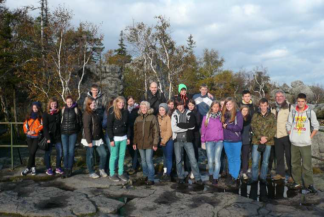 Die Schülerinnen und Schüler der Goldbachschule mit ihren polnischen Gastgebern im 2012