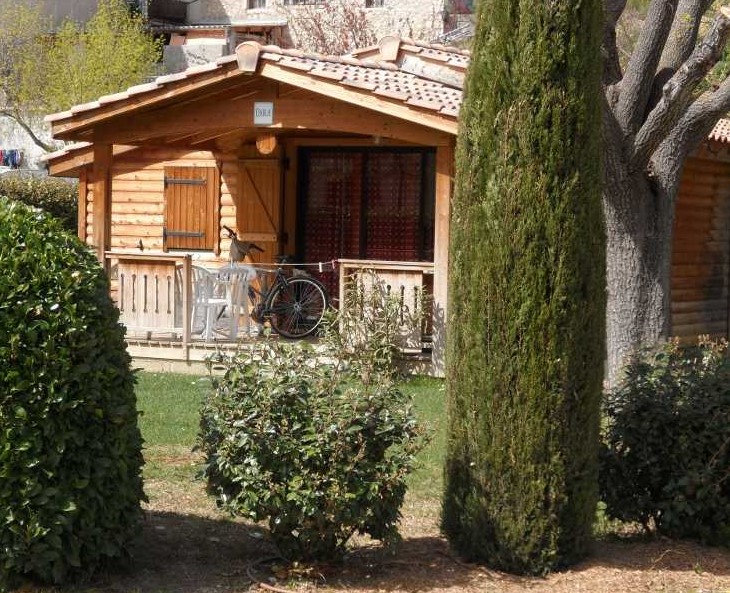 Chalet en location au bord de la riviere en Drome Provencale La Vallee bleue