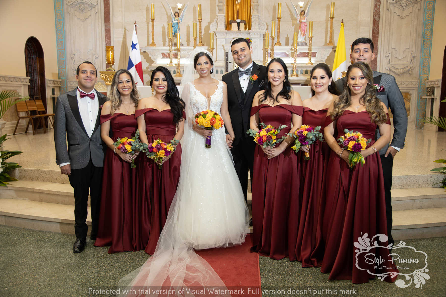 18. Esposos con corte de damas y caballeros