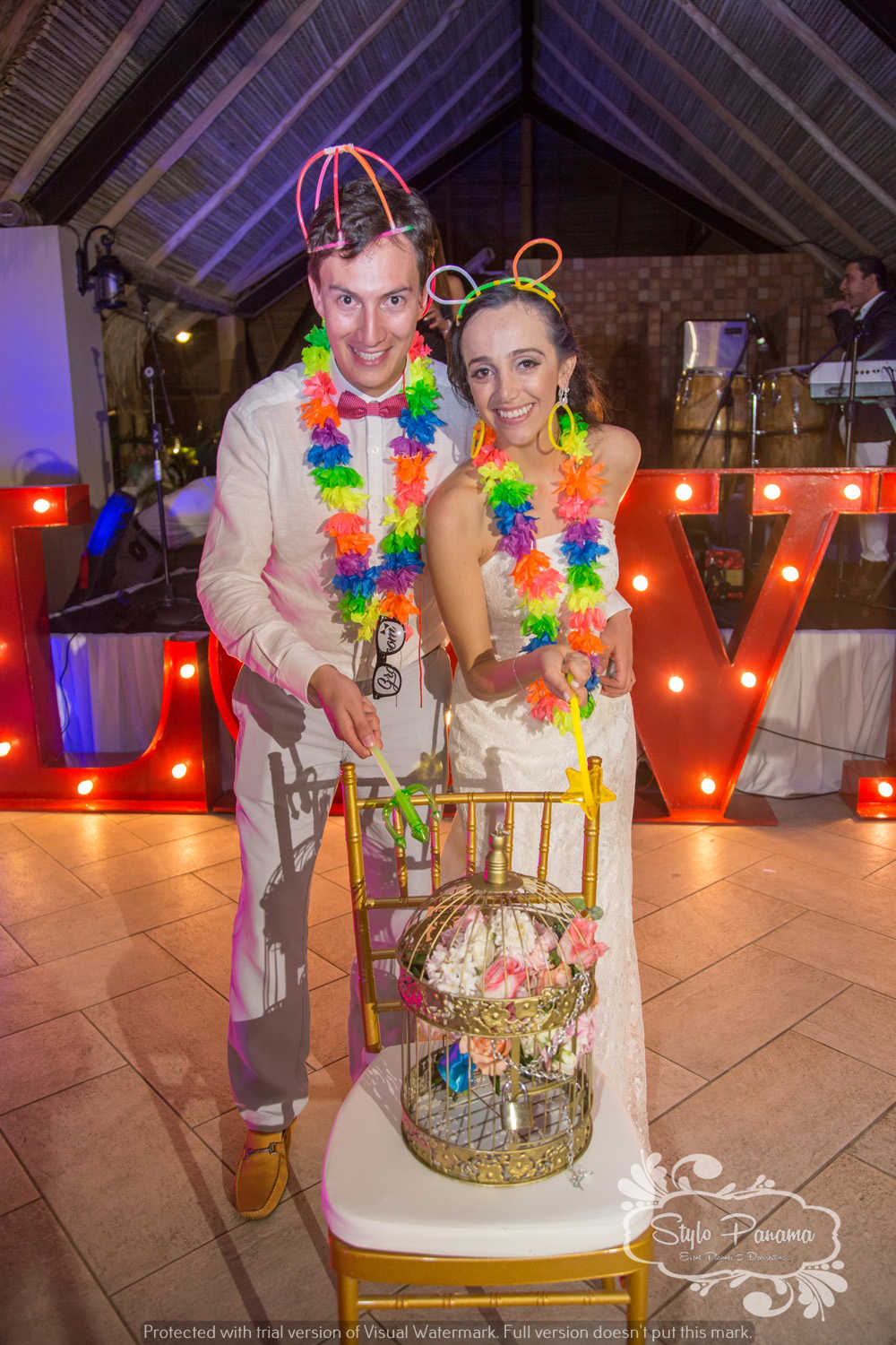 3. Foto de recuerdo para los novios antes de abrir el tesoro