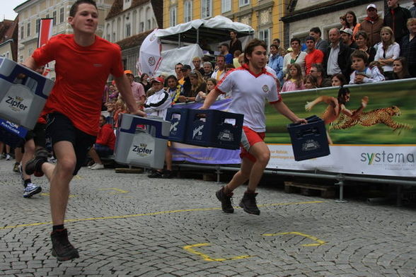 Den "Kaiser Bierkisten Run" war die dritte, von uns gewonnene Disziplin