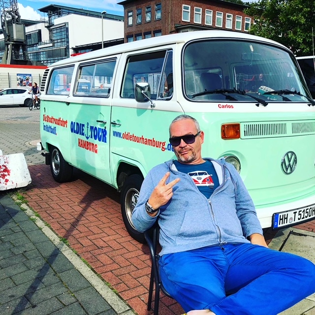 VW Bulli T2 Hamburg Chef
