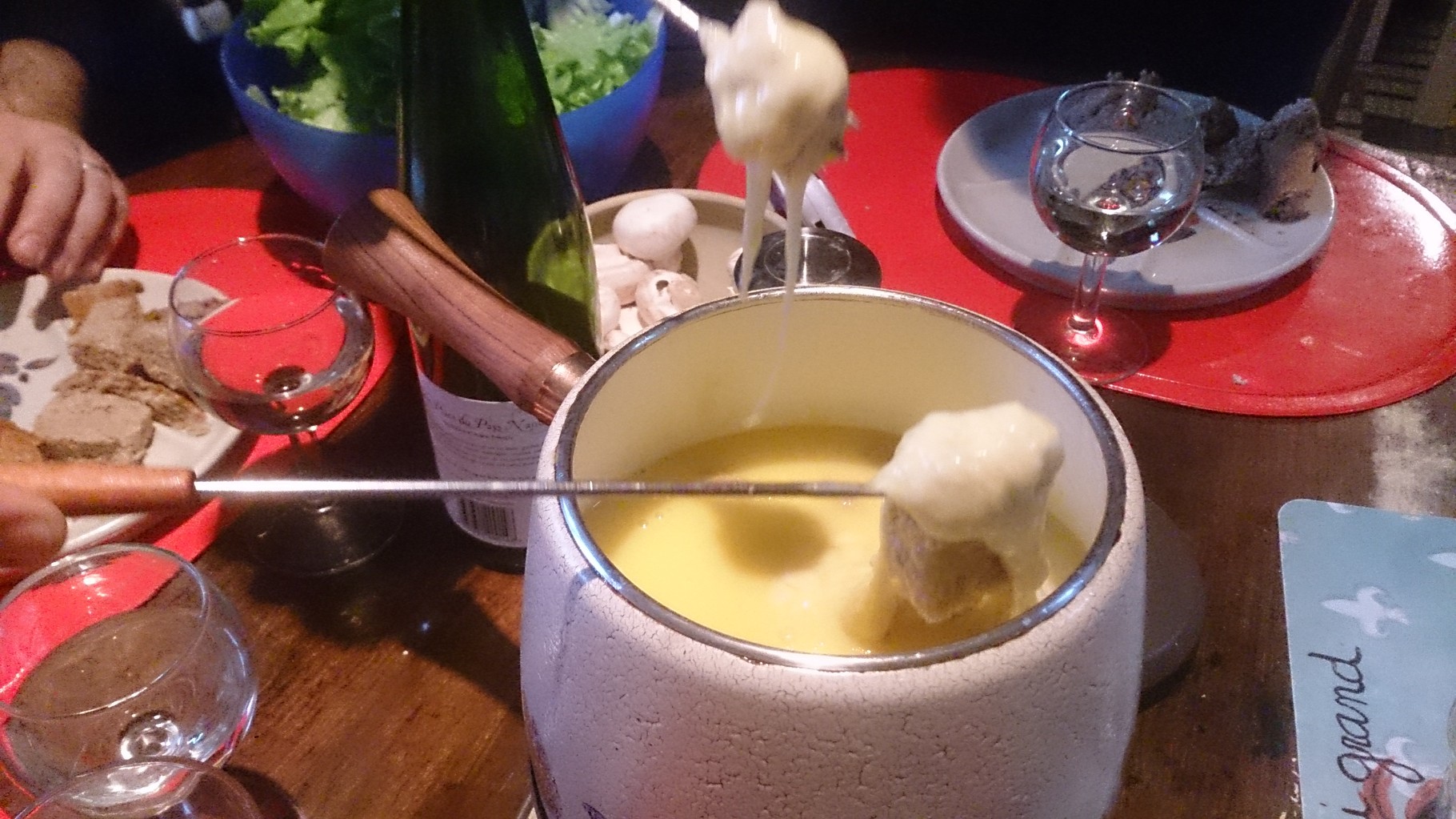 Fondue comtoise - les délices d'une mère et son fils Fondue comtoise - les délices d'une mère et son fils