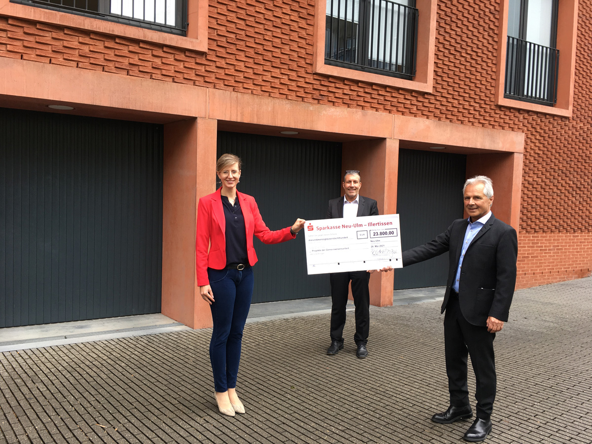 Presseinformation Stiftung Neu Ulm Helfen Mit Herz