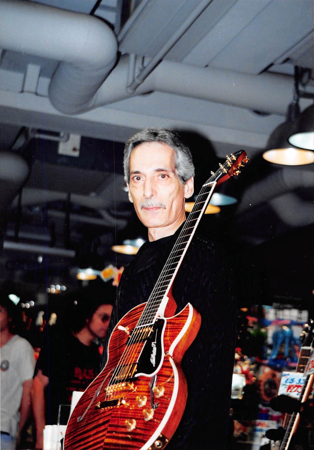 Jazz Guitarist Pat Martino music & sound - guitarrex ページ！