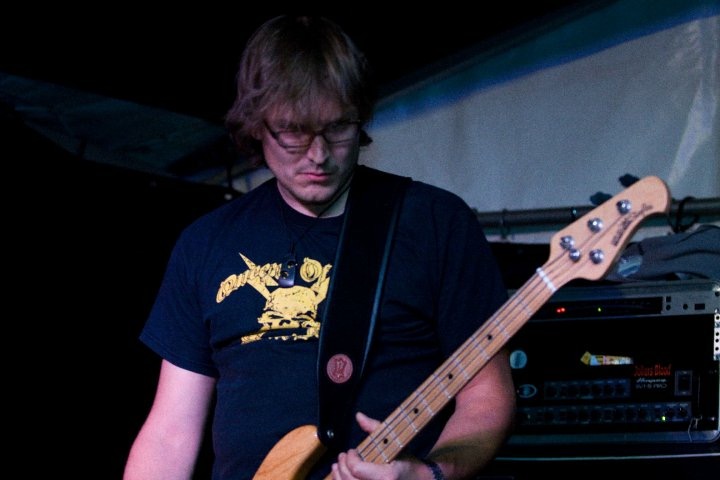 Bass: Jörg Gwerder