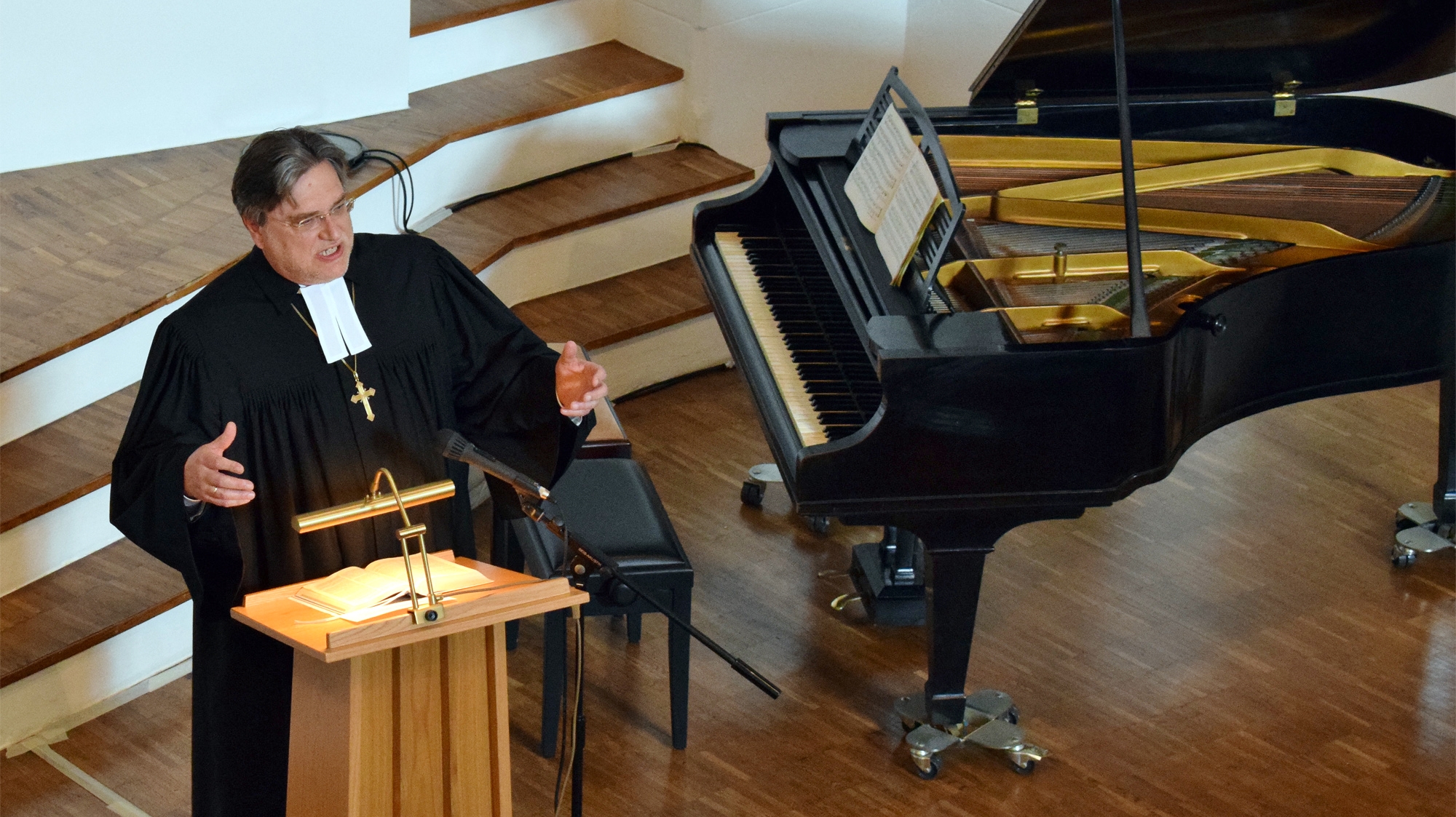 Kirchenpräsident Joachim Liebig während der Predigt (Urheber © Kanzlerstiftung)